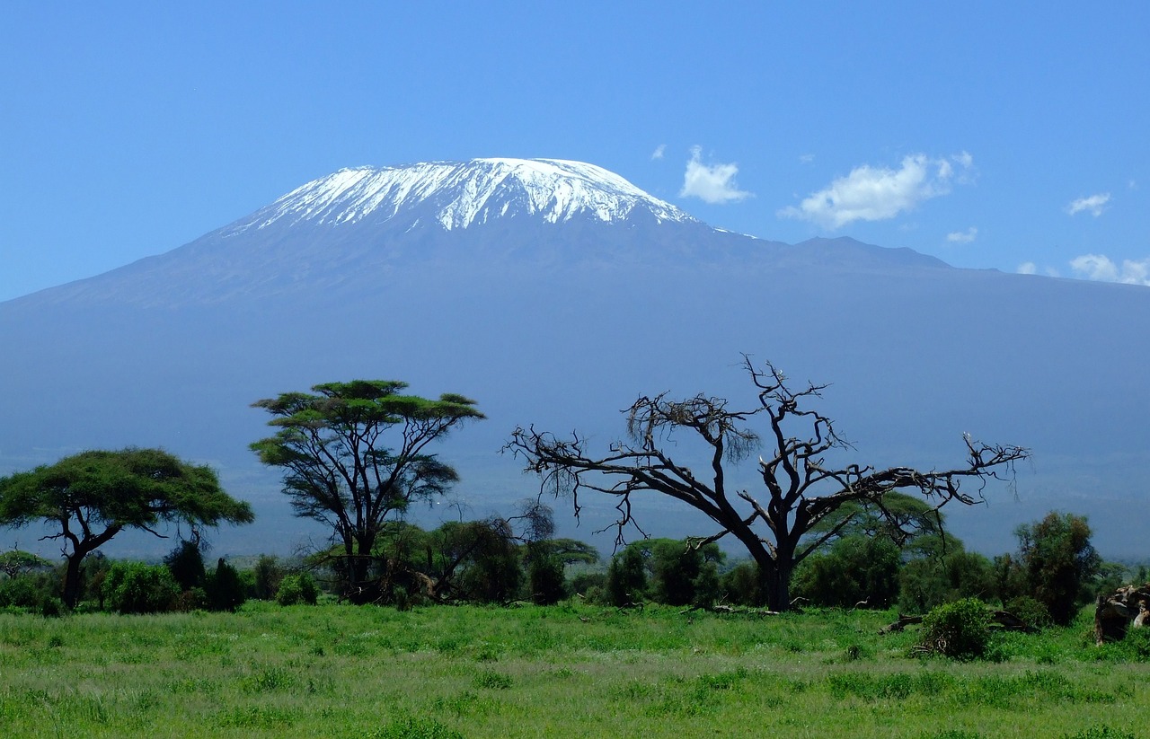 Climbing Kilimanjaro: A Deceptively Easy Expedition with Hidden Challenges