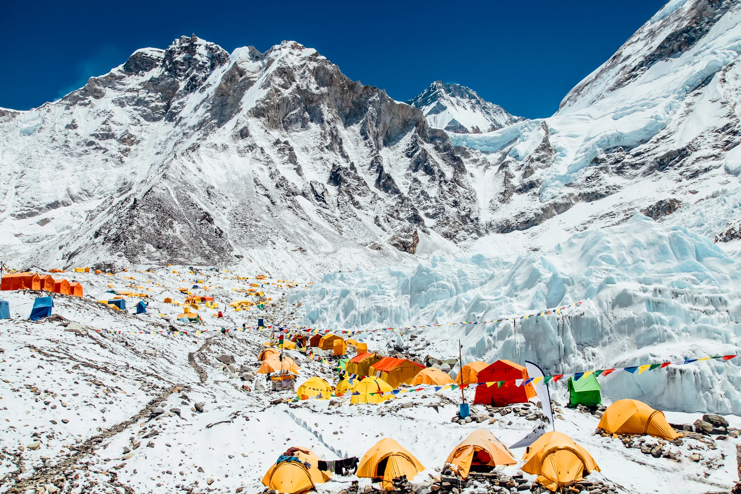 Namioty w Base Camp Mount Everest